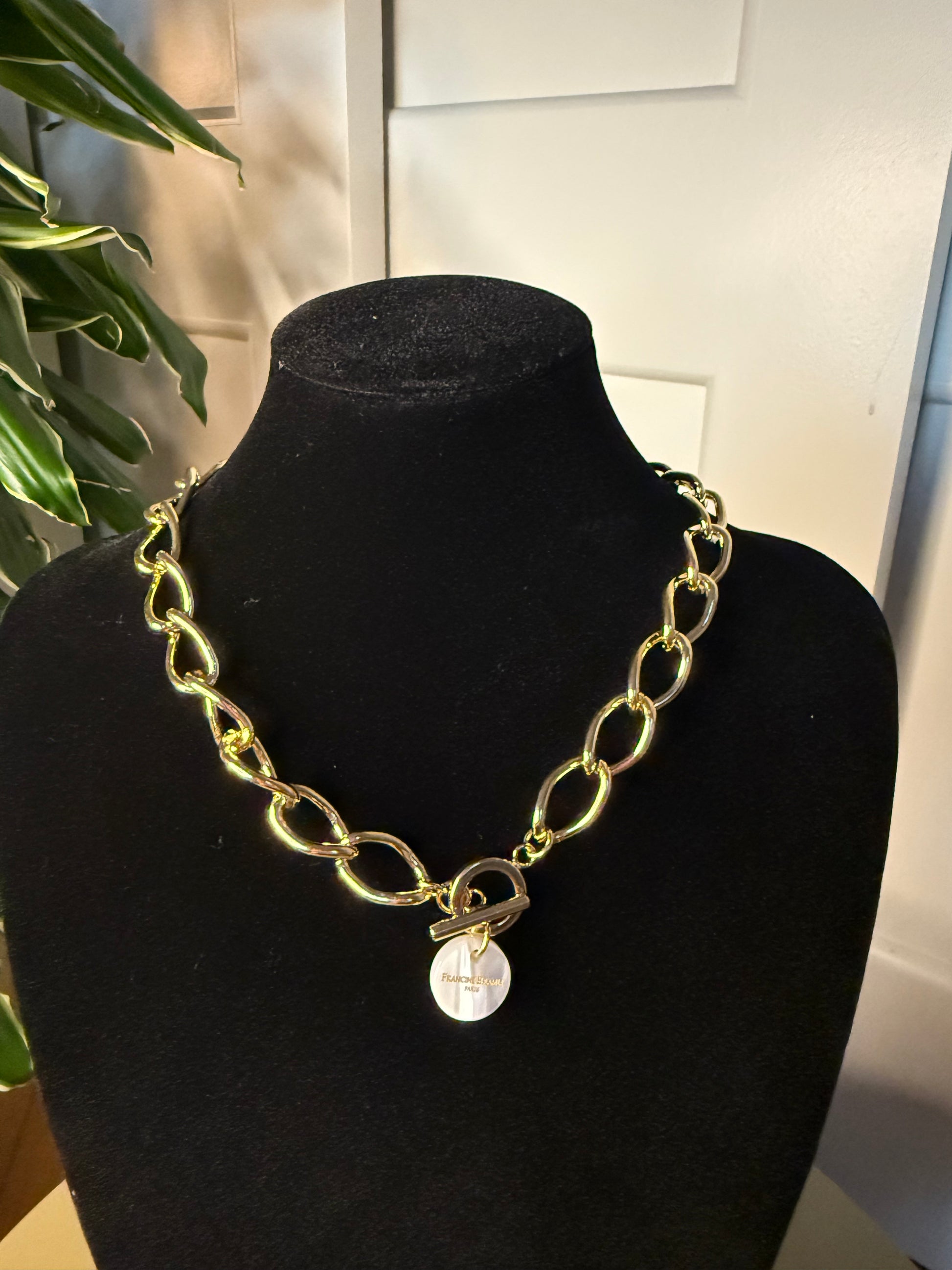 COLLIER FRANCINE BRAMLI: CHAÎNE DORÉ SIMPLE (POUR CHARMS) FERMOIR "MARIN"