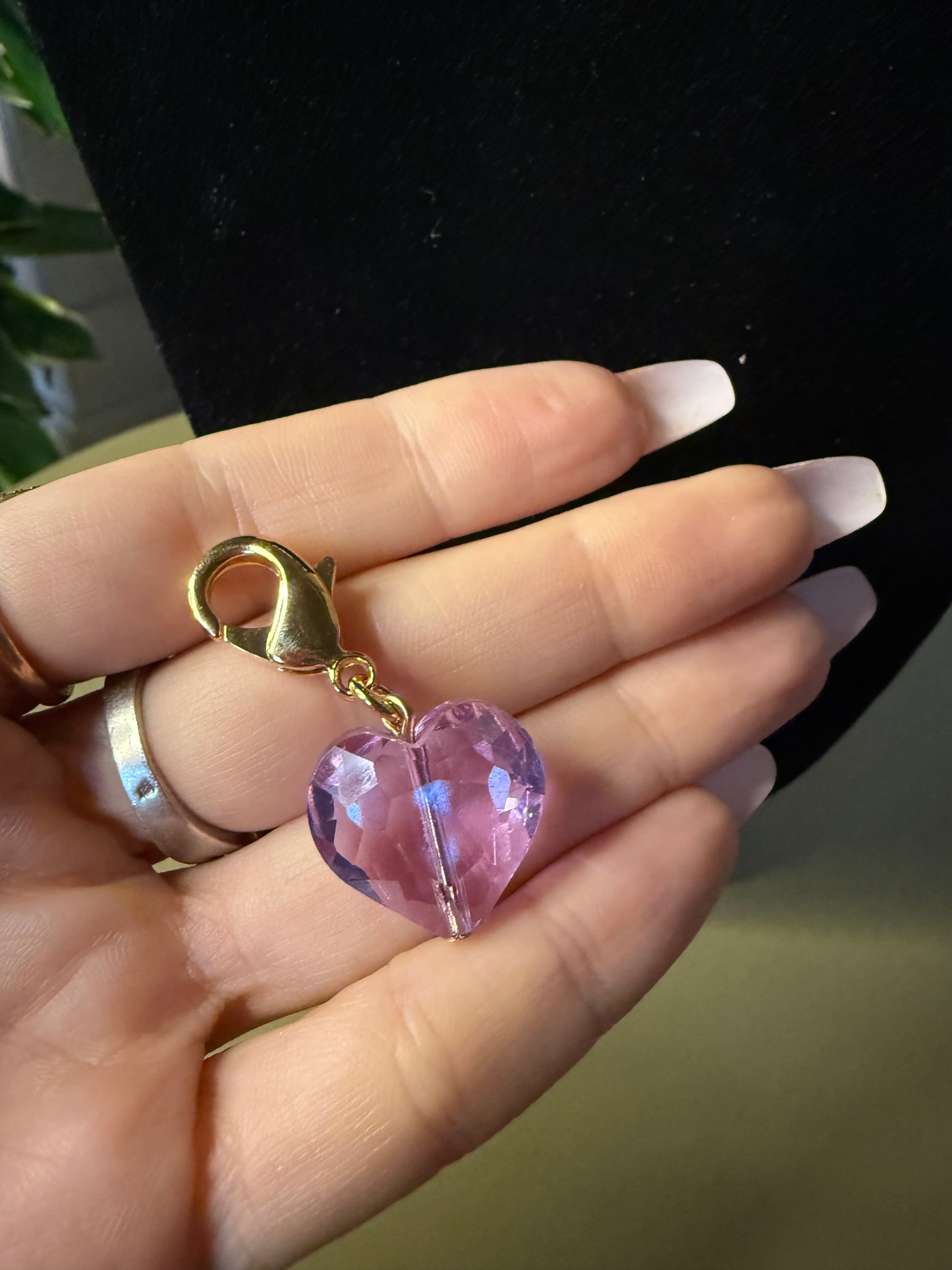 CHARM FRANCINE BRAMLI: COEUR EN CRISTAL PARME.