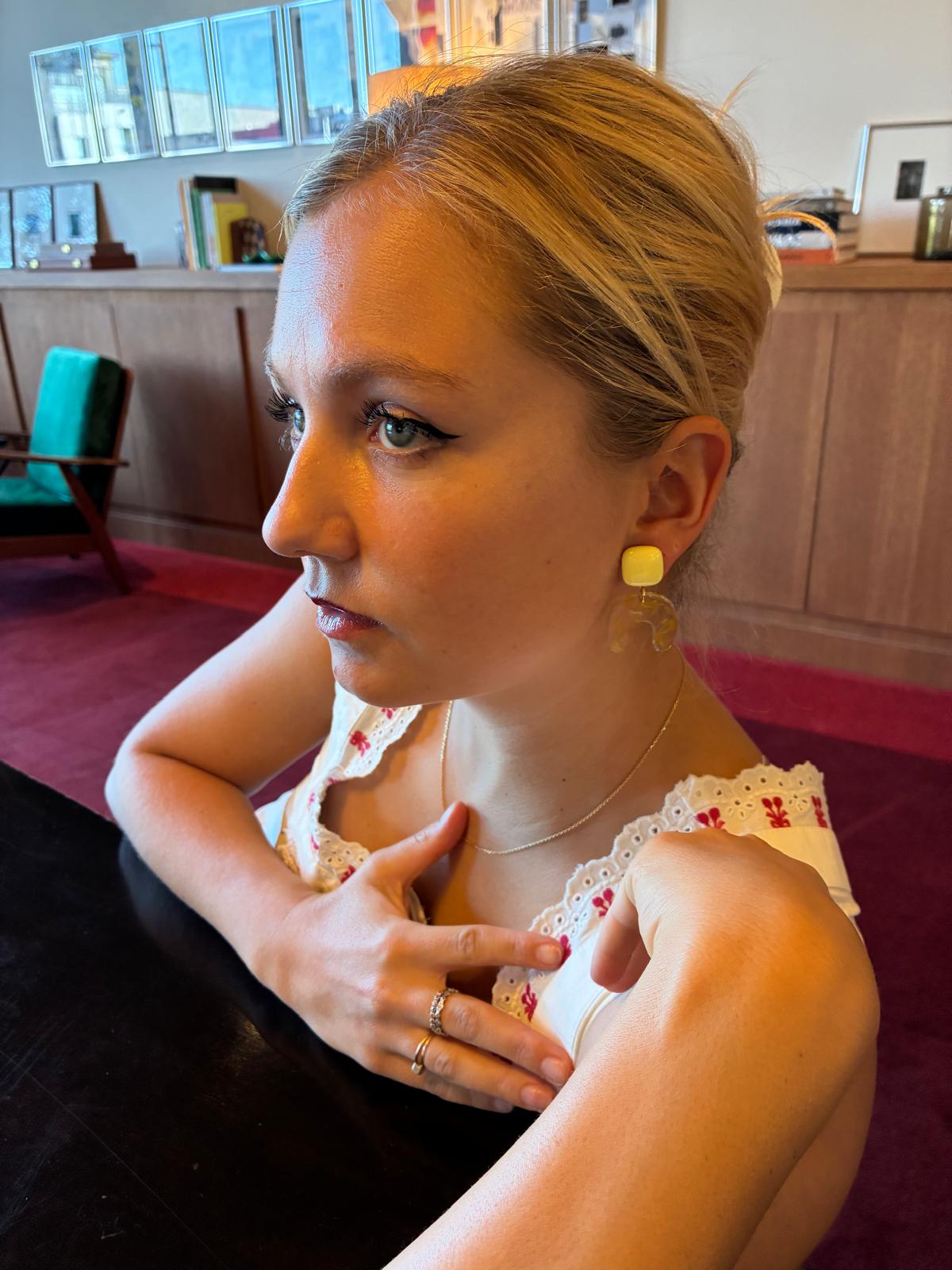 Boucles d'oreilles Francine Bramli: EDITION LIMITÉE XS JAUNE ET TRANSPARENTE