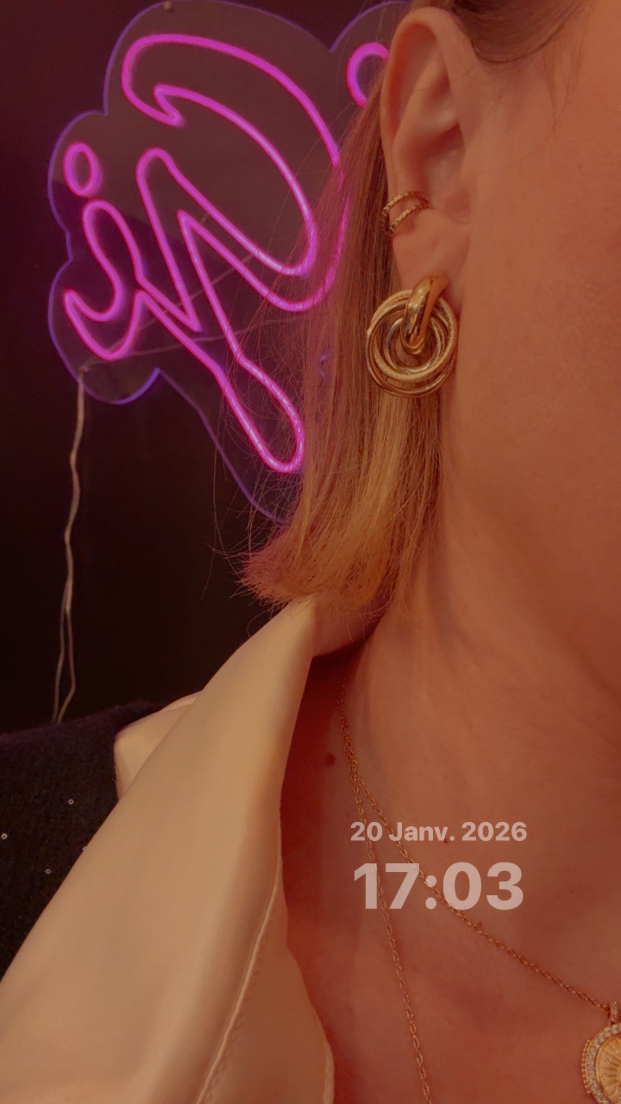 BOUCLES D'OREILLES NOEUD DORÉ