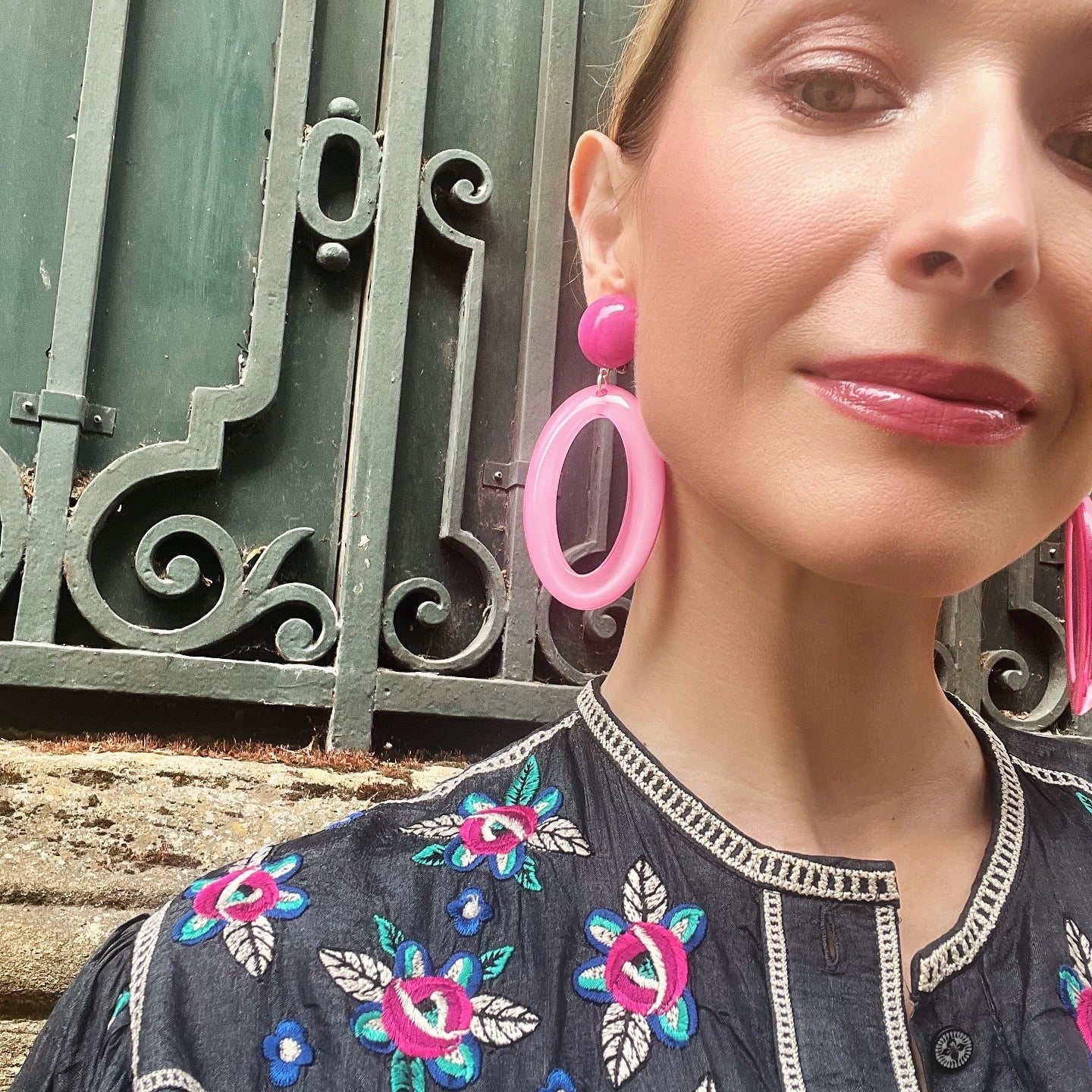 Boucle d'oreilles FRANCINE BRAMLI: MUSCADE ROSE