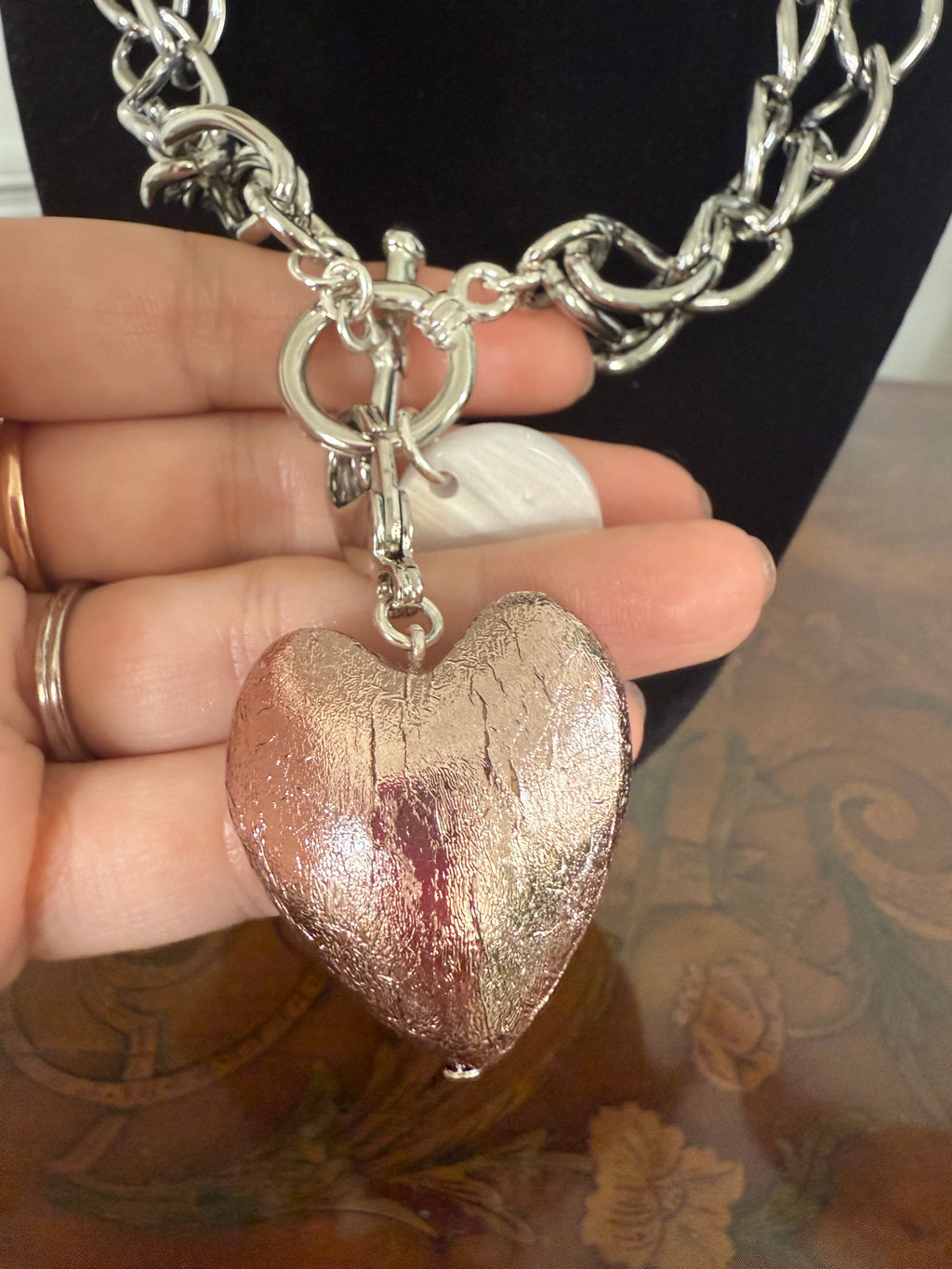 Chaîne argenté avec charm’s feuille d’or rose gold