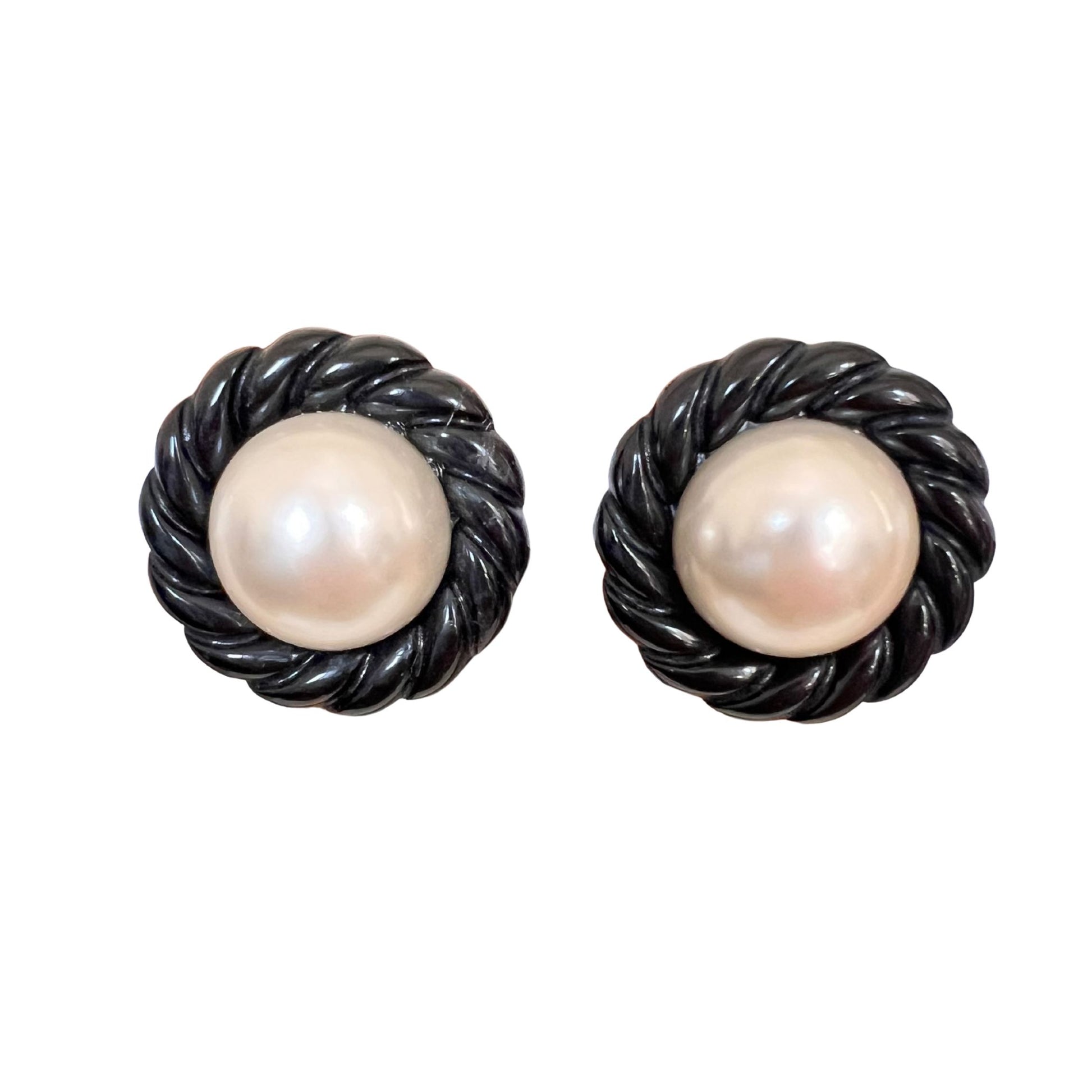 Boucle d'oreilles FRANCINE BRAMLI:  HANA NOIRE ET PERLE