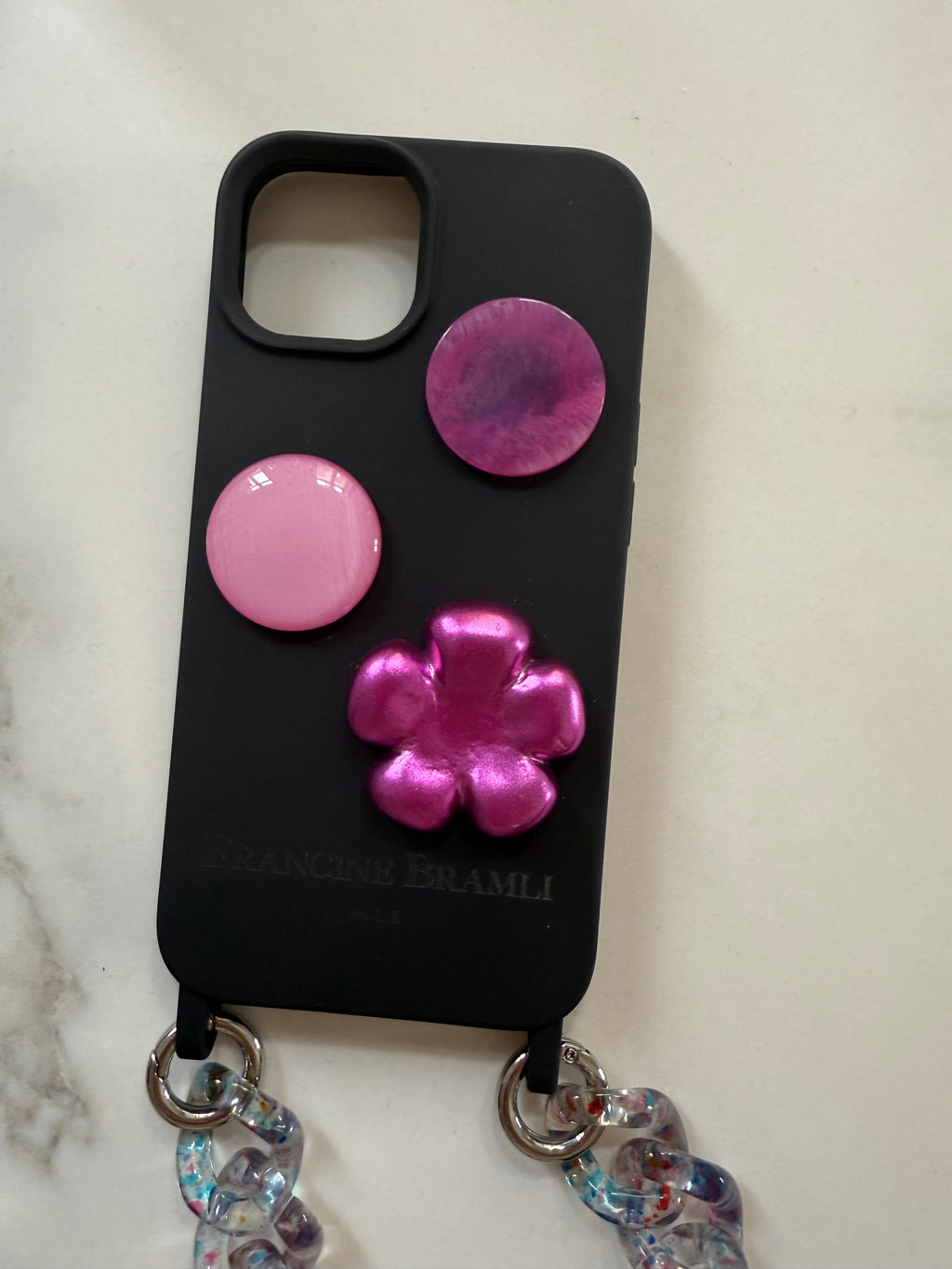 Coque et chaîne de portable iPhone 14 Francine Bramli