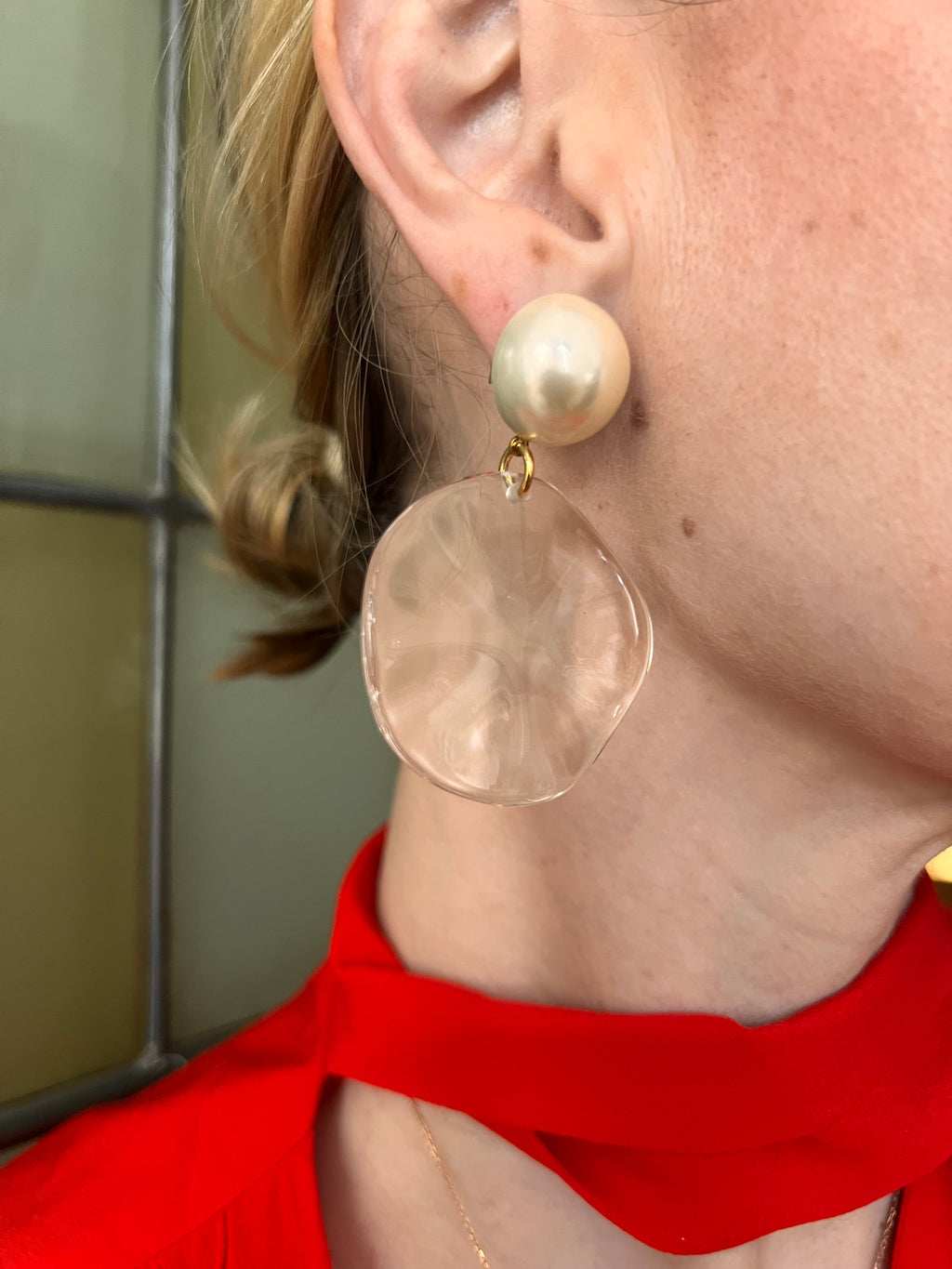Boucles d'oreilles Francine Bramli: VENUS S PERLE ET TRANPARENTE