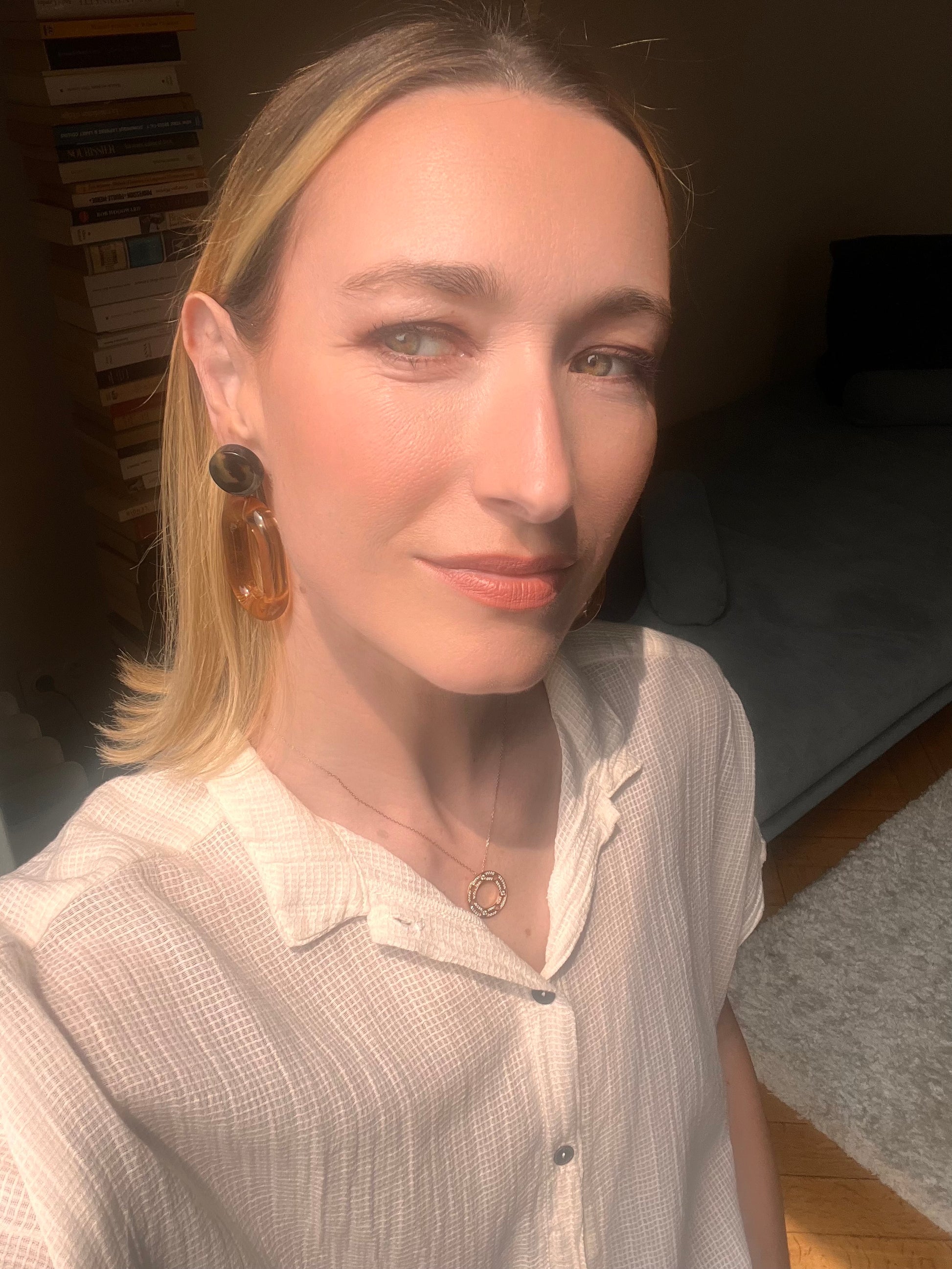 Boucles d'oreilles Francine Bramli: EDITION LIMITÉE CABOCHON ECAILLE ET OVALE