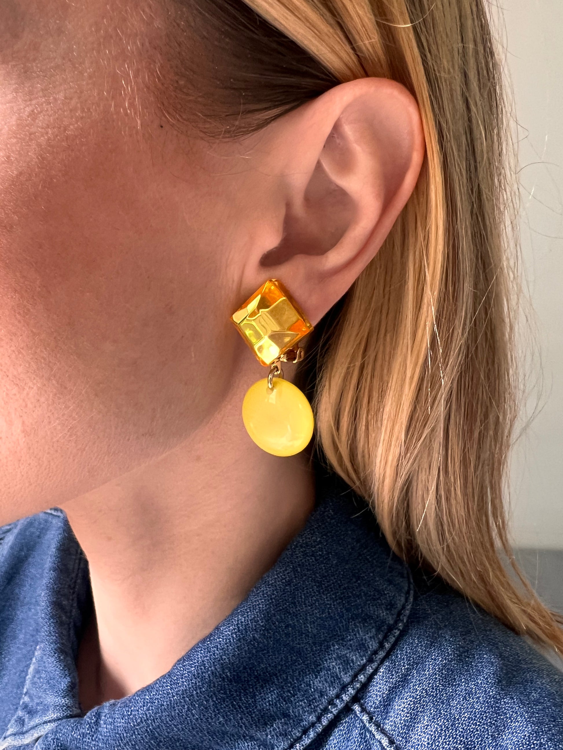 Boucles d'oreilles Francine Bramli: EDITION LIMITÉE  S JAUNE STRASS