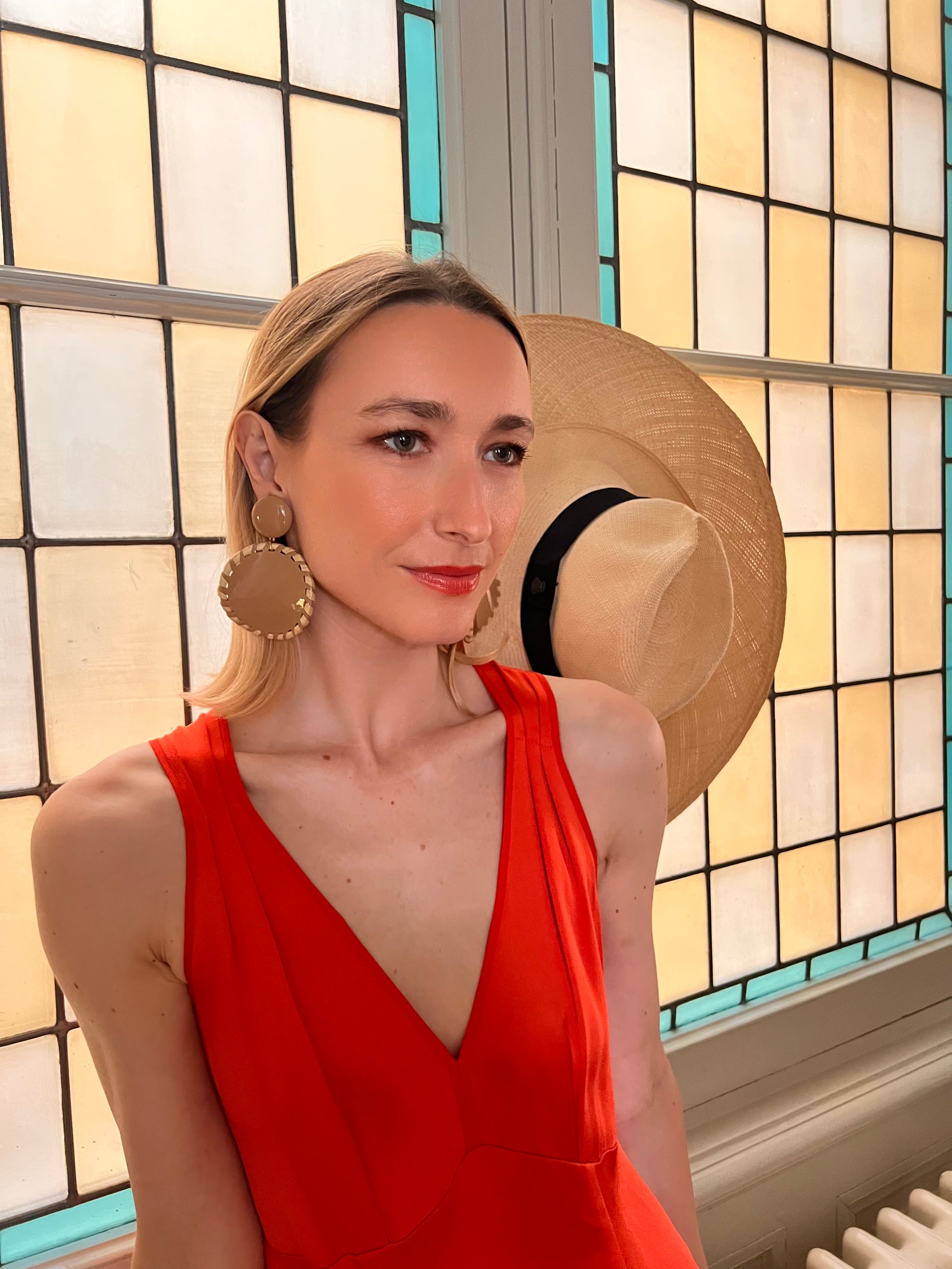 Boucles d'oreilles Francine Bramli: RAPHIA BEIGE