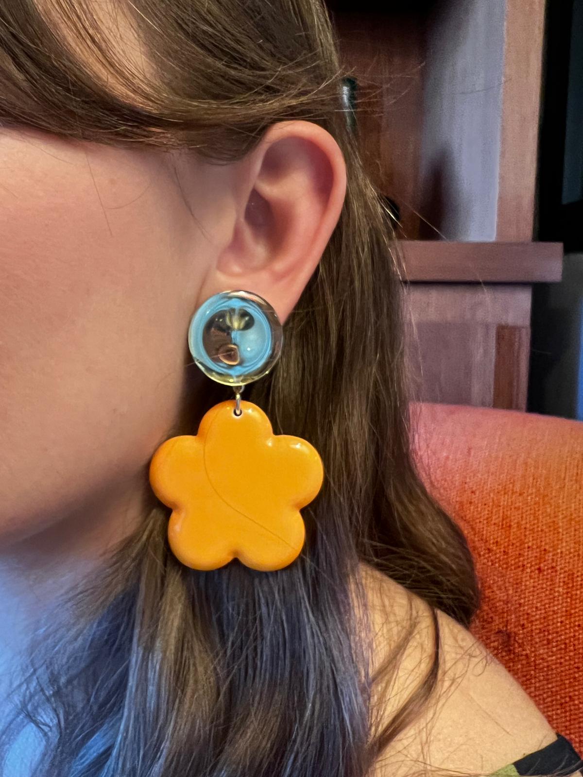 Boucles d'oreilles Francine Bramli: HIBISCUS EN EDITION LIMITÉE FLEUR ORANGE